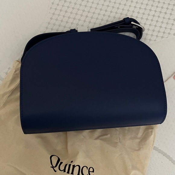 NWT Quince Italian Leather Dome Crossbody Bag in Blue - Picture 2 of 7